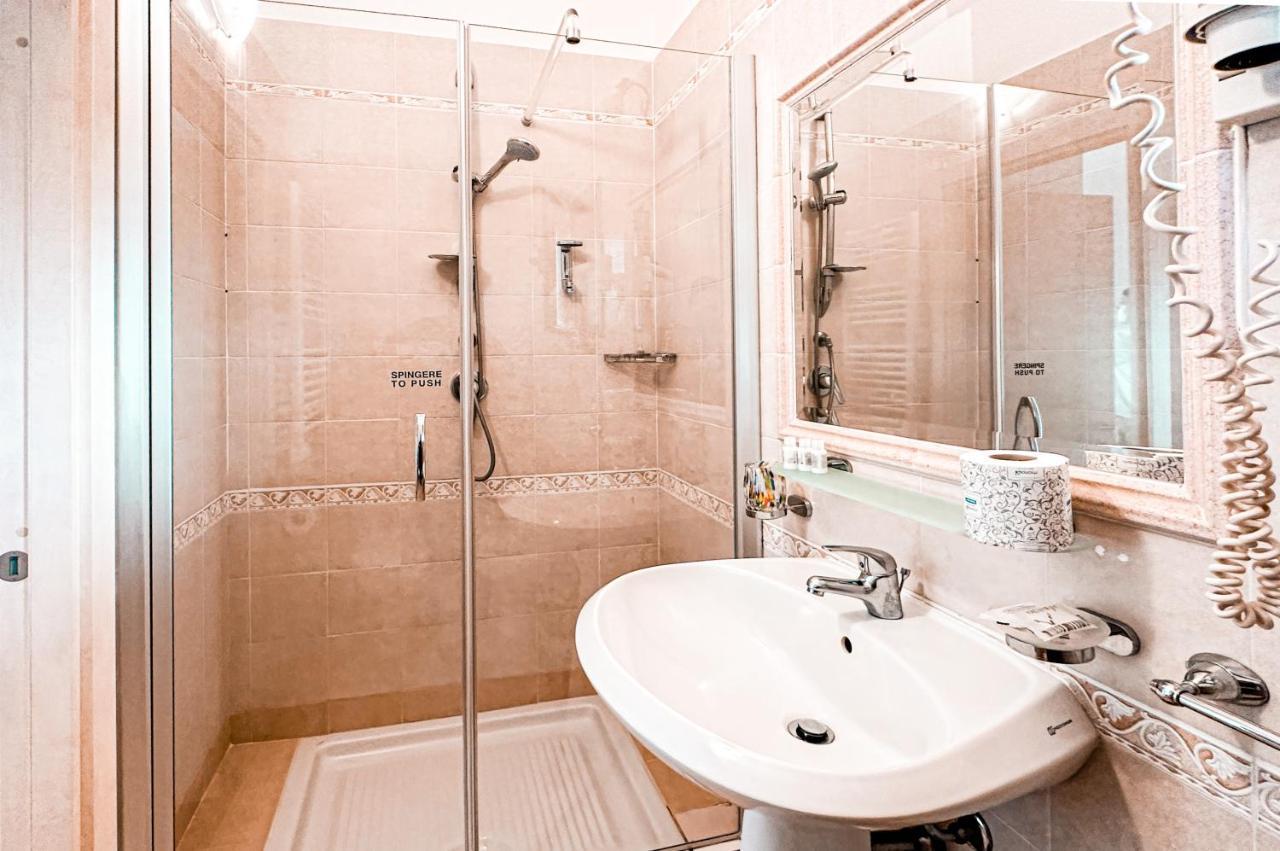 بيسْكيتْشّي Poggio Di Luna B&B Relais المظهر الخارجي الصورة